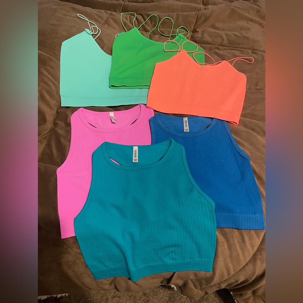 Crop tops